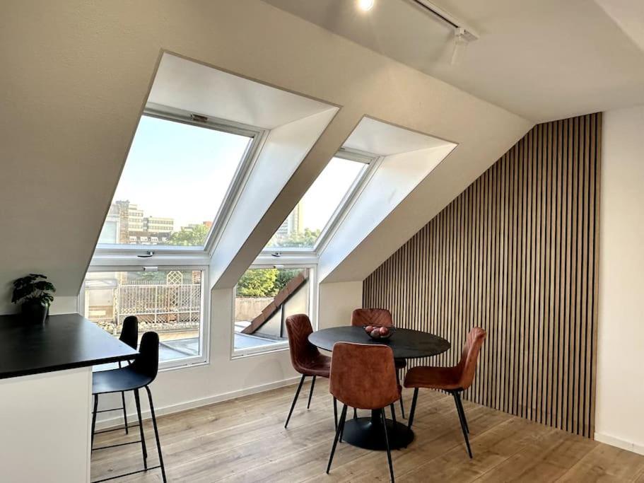 Stylisches Apartment In Zentraler Lage - Mit Klima Карлсруе Екстериор снимка